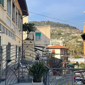 casa-visconti-bordighera-vista-mare.hotelitalianriviera.com/