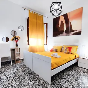 valverde-guesthouse.hotelsalgherosardinia.com/
